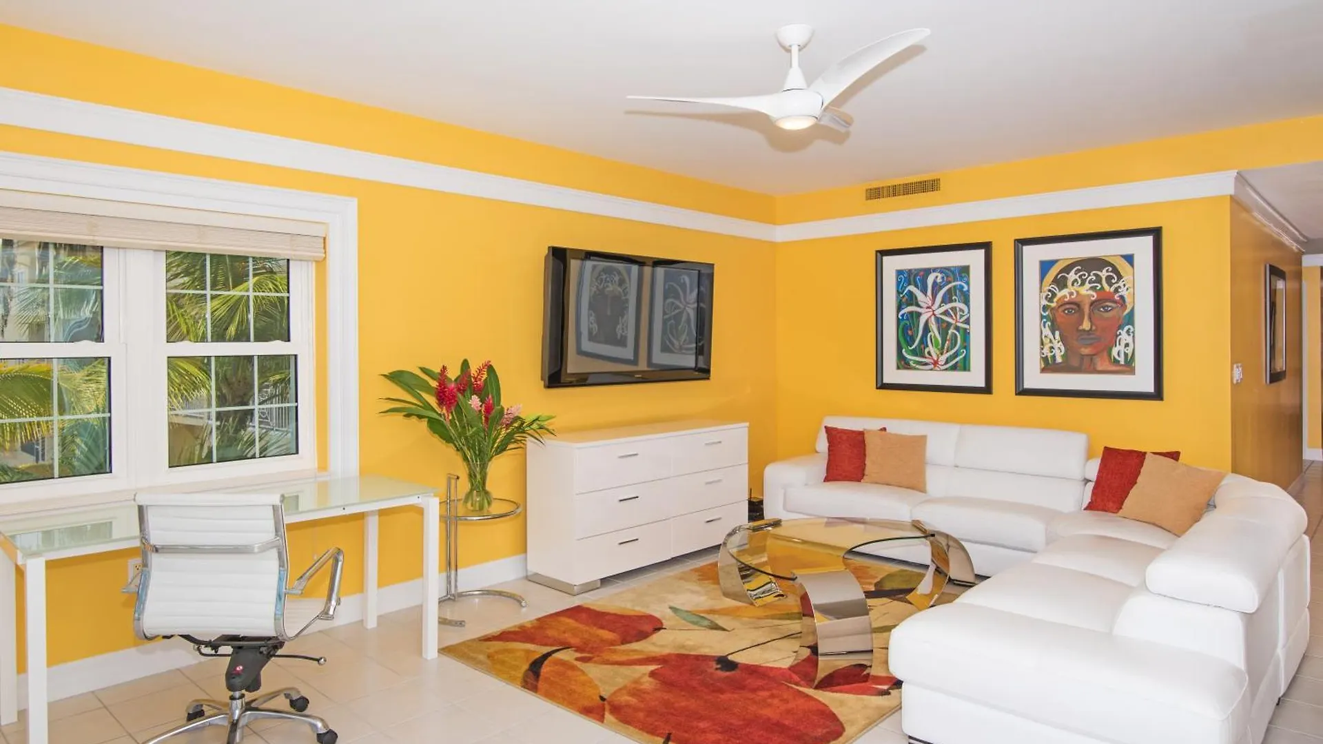Regal Beach Club George Town 4*,