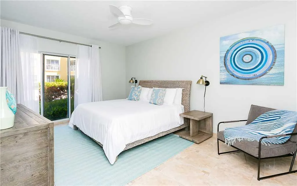 Regal Beach Club George Town 4*,