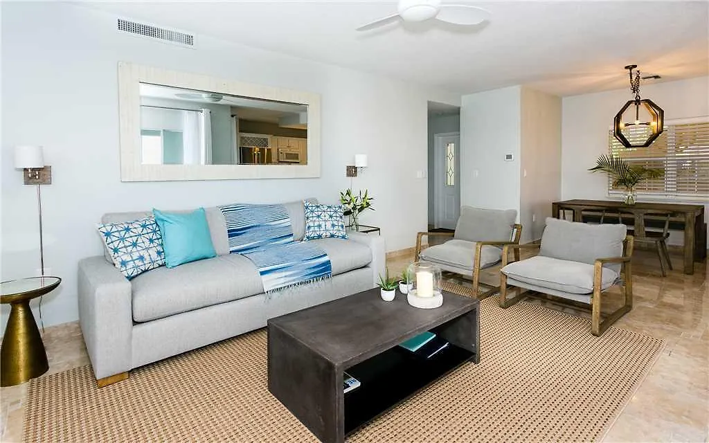 Regal Beach Club George Town Hotel apartamentowy